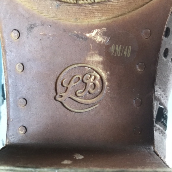 Lucky Brand tan eyelet cutout booties, size 9 - Picture 9 of 9